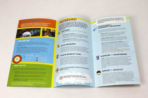 Uncoated Brochures Offset 70lb - Clubcard Printing USA